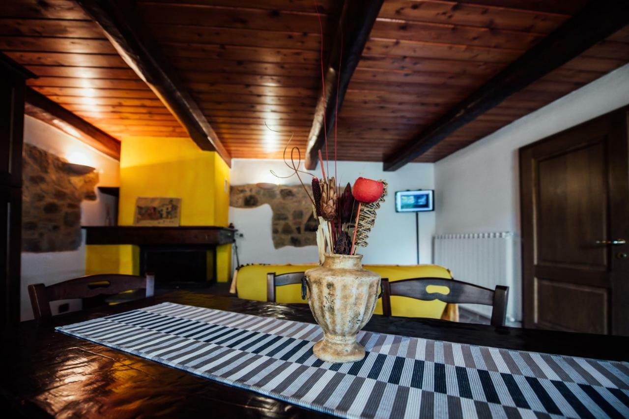 Agriturismo Il Noce กัสตีลีโยเน ดิ ออร์ชา ภายนอก รูปภาพ
