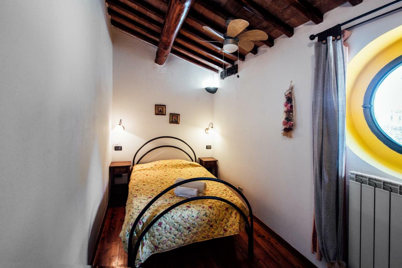 Agriturismo Il Noce กัสตีลีโยเน ดิ ออร์ชา ภายนอก รูปภาพ