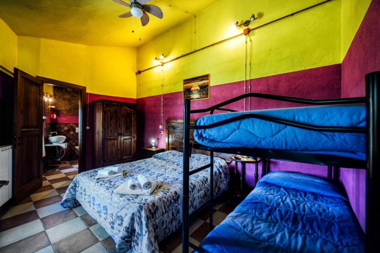 Agriturismo Il Noce กัสตีลีโยเน ดิ ออร์ชา ภายนอก รูปภาพ