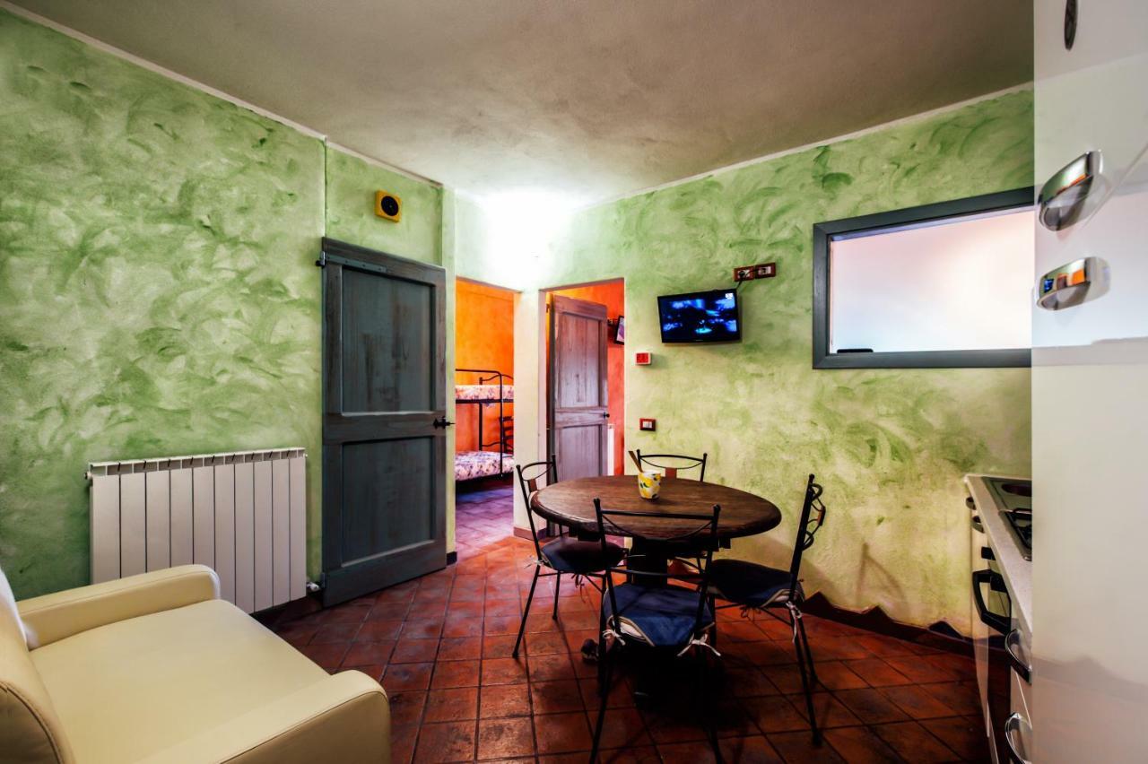 Agriturismo Il Noce กัสตีลีโยเน ดิ ออร์ชา ภายนอก รูปภาพ