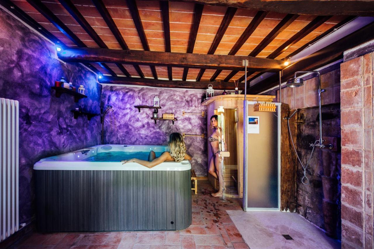 Agriturismo Il Noce กัสตีลีโยเน ดิ ออร์ชา ภายนอก รูปภาพ
